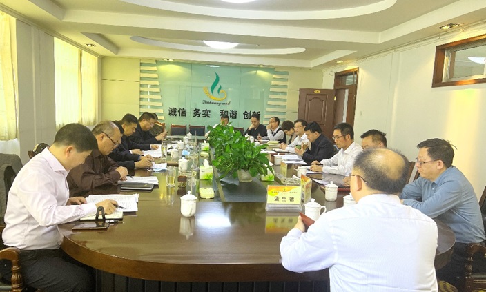 市委常委、副市長張秀林到敦煌種業(yè)調(diào)研